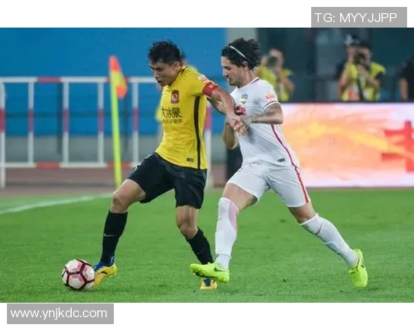 横滨海鸥迎战京都队全力争胜展现球队实力与激情