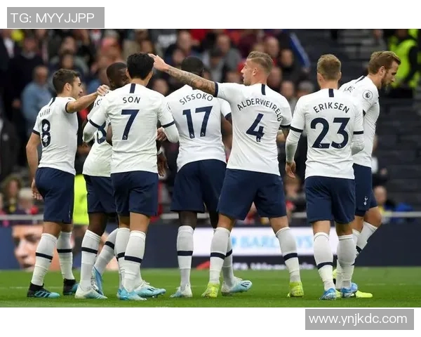 赫拉克勒斯与海牙的精彩对决直播全程回顾与赛后分析