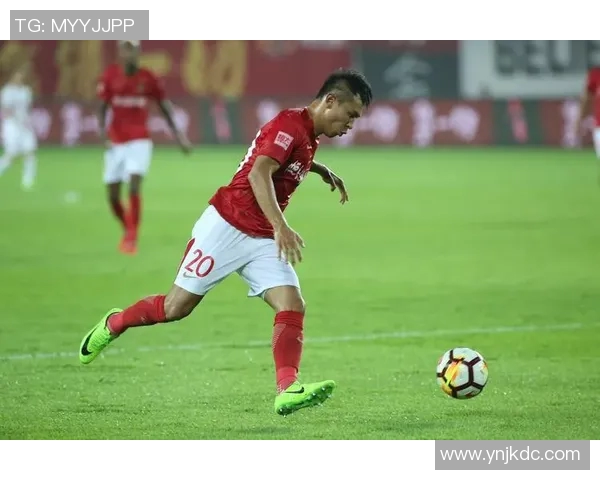 重温经典对决权健与恒大激战回顾与精彩瞬间分析