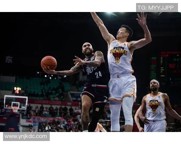 CBA激战广东队迎战八一南昌队双雄对决引发球迷热议